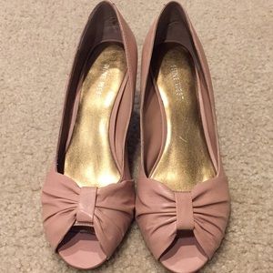 Nine west peep toes